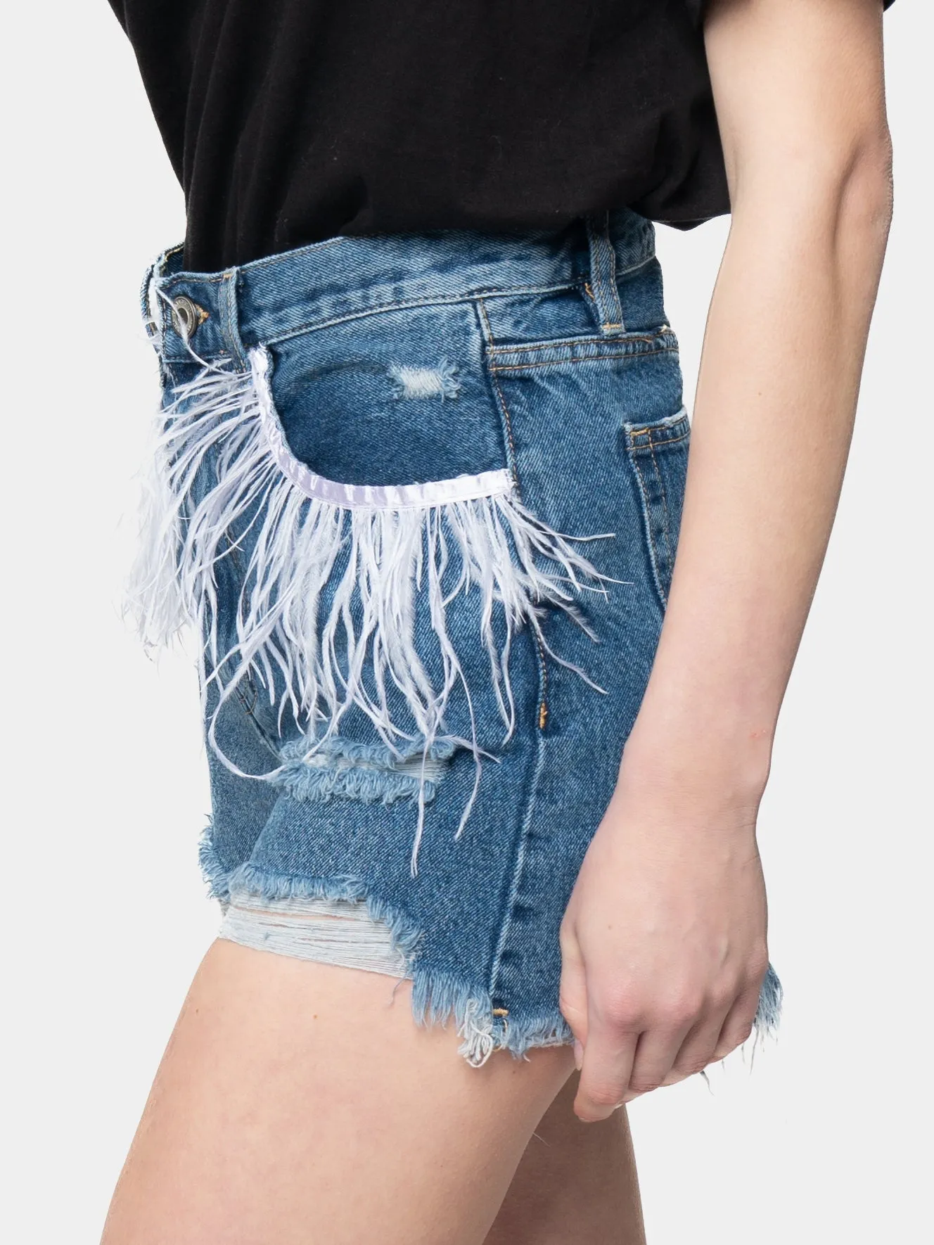 FORMENTERA - Lilac Marabou Feather Shorts