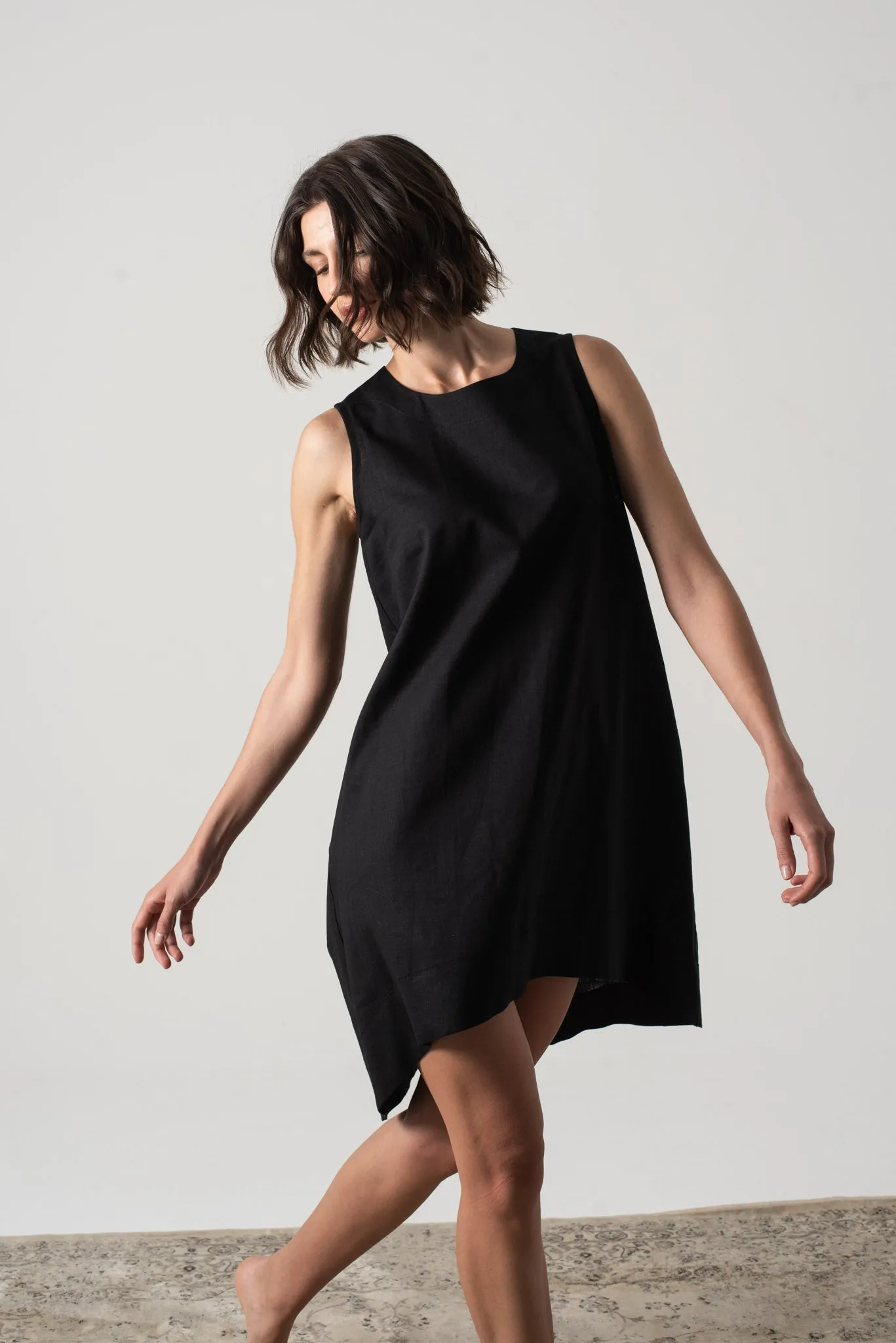 Illya Linen Midi Dress Black