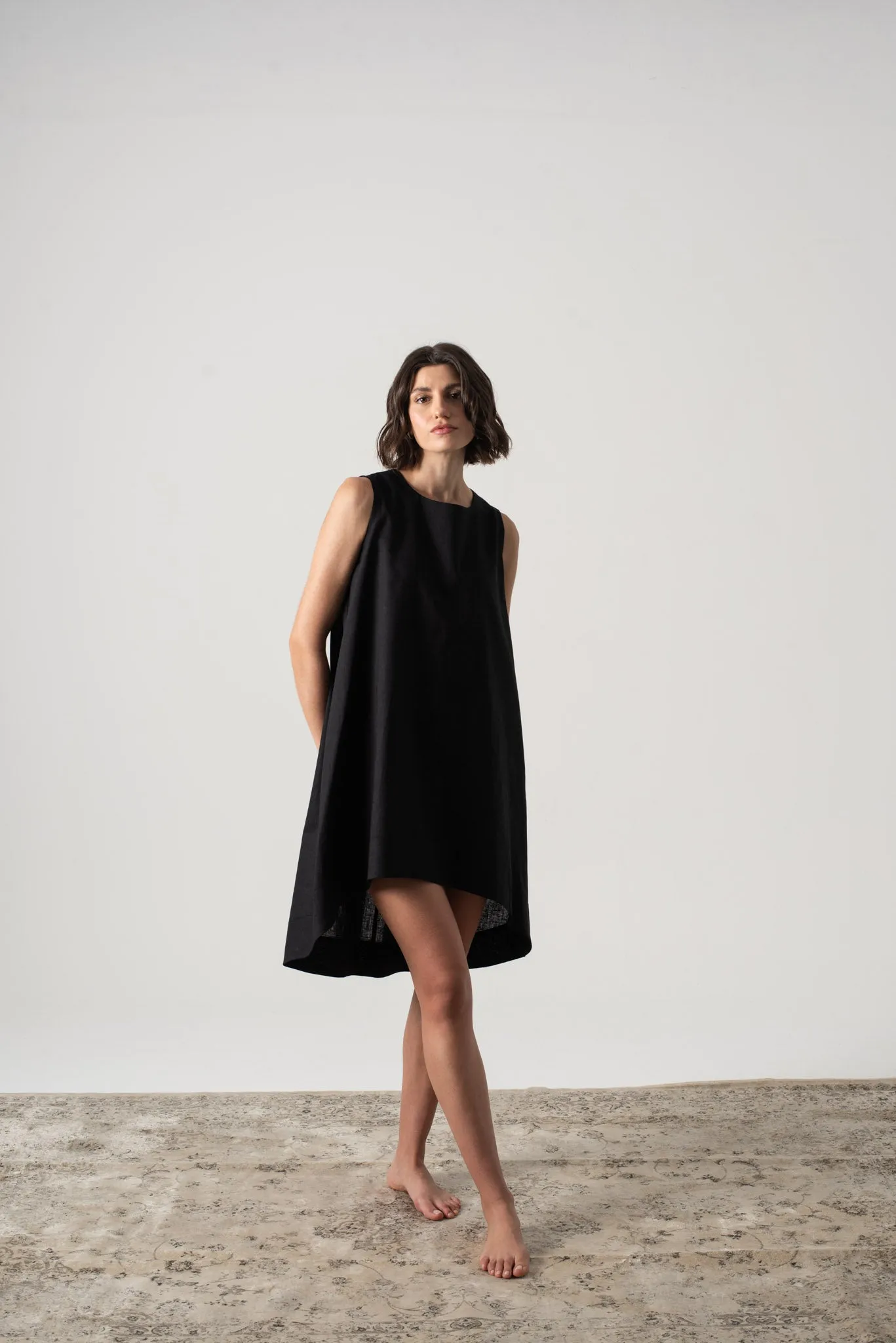 Illya Linen Midi Dress Black