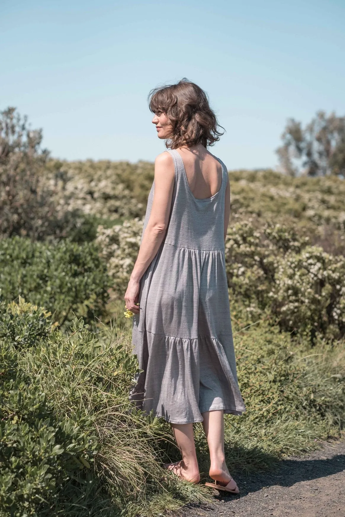 Leila tiered dress / Silver grey