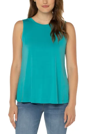 PETITE SLEEVELESS SCOOP NECK TANK