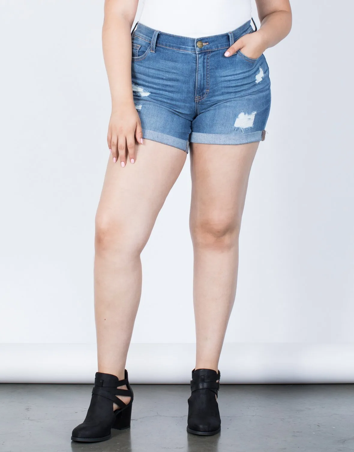 Plus Size Love Your Cuffed Shorts