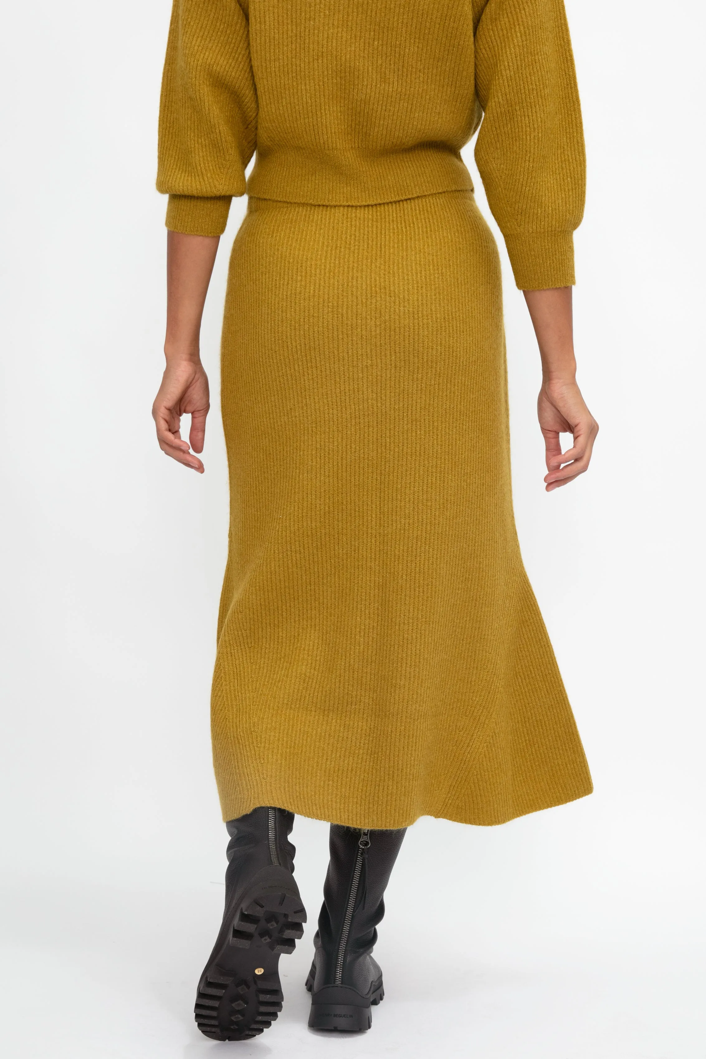 Ribbed Wool Skirt in Curry