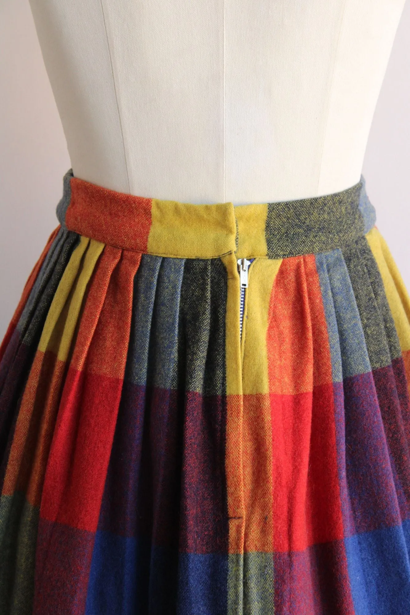 Vintage 1960s Wool Junior House Rainbow Windowpane Check Pleated Skirt